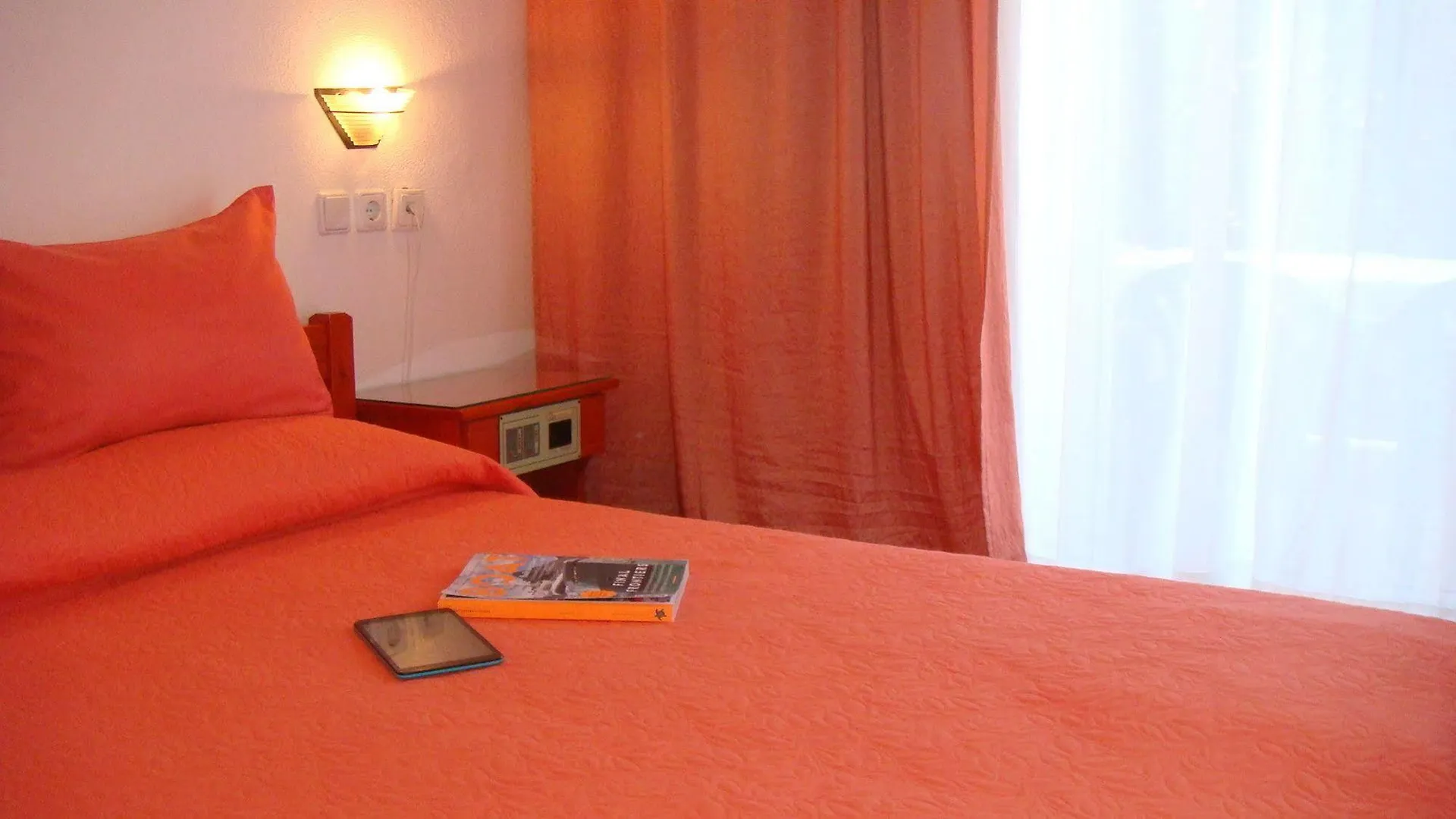 ** Hotel de apartamente Victor Eleni Hotel Hanioti Grecia